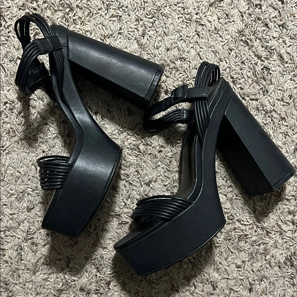 Aqua SWEET Faux Leather Square Toe Block Heel Sandals, Size 8.5, NEW in Box
